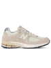 new-balance-m2002-rcc-sneakers-unisex-color-crema-dal-design-classico