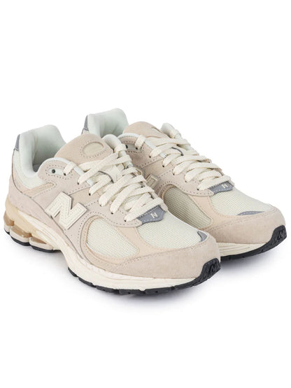 New Balance M2002 RCC, sneakers donna color crema dal design classico