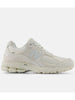 new-balance-2002-sneakers-unisex-bianche