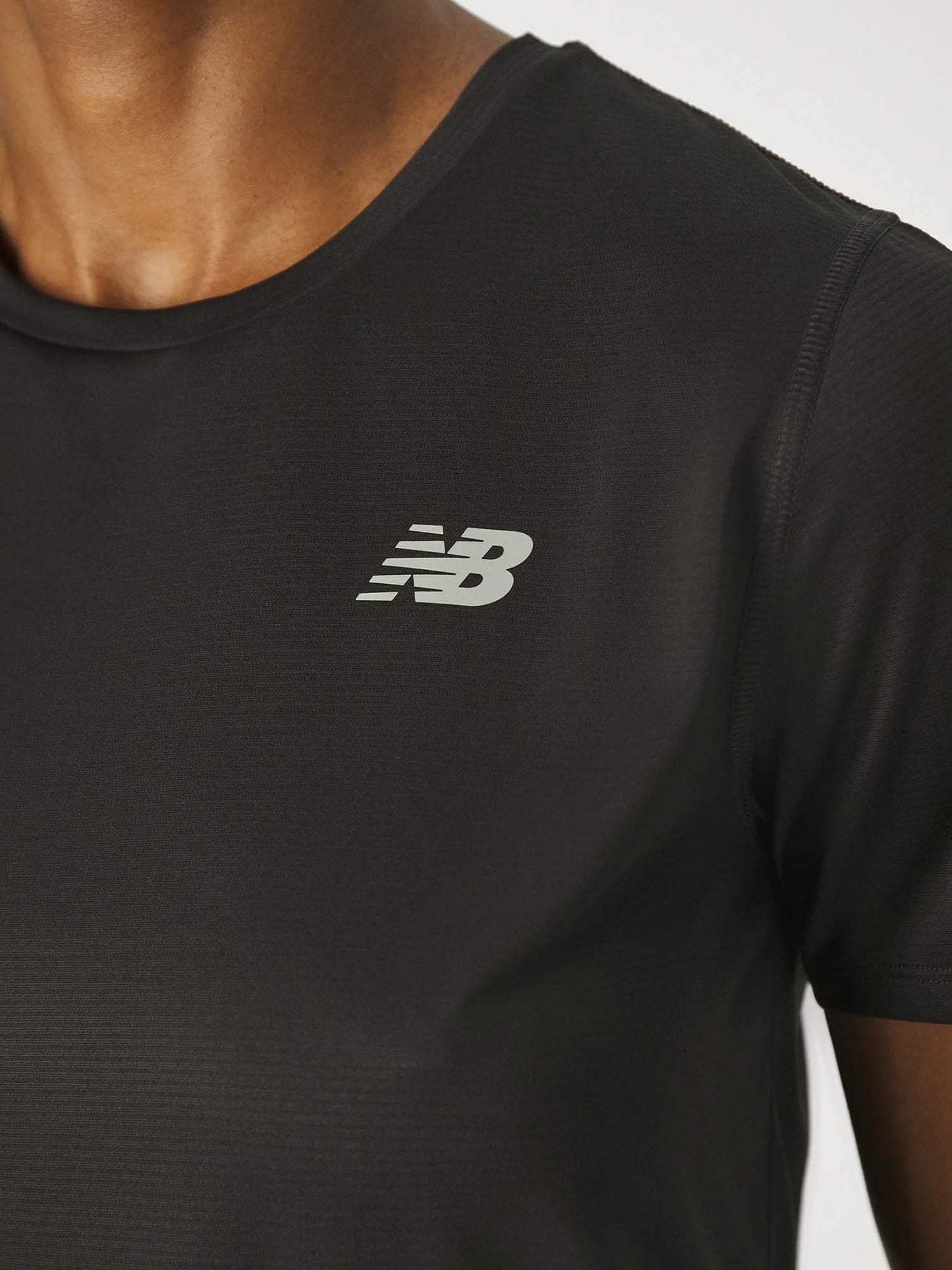 New Balance Sport Essentials, t-shirt girocollo da donna nera