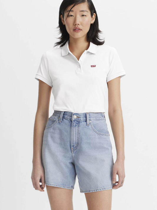 Polo slim donna Levi's bianca, stile essenziale e versatile