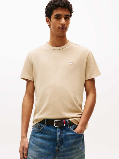 T-SHIRT BADGE TOMMY JEANS UOMO BEIGE