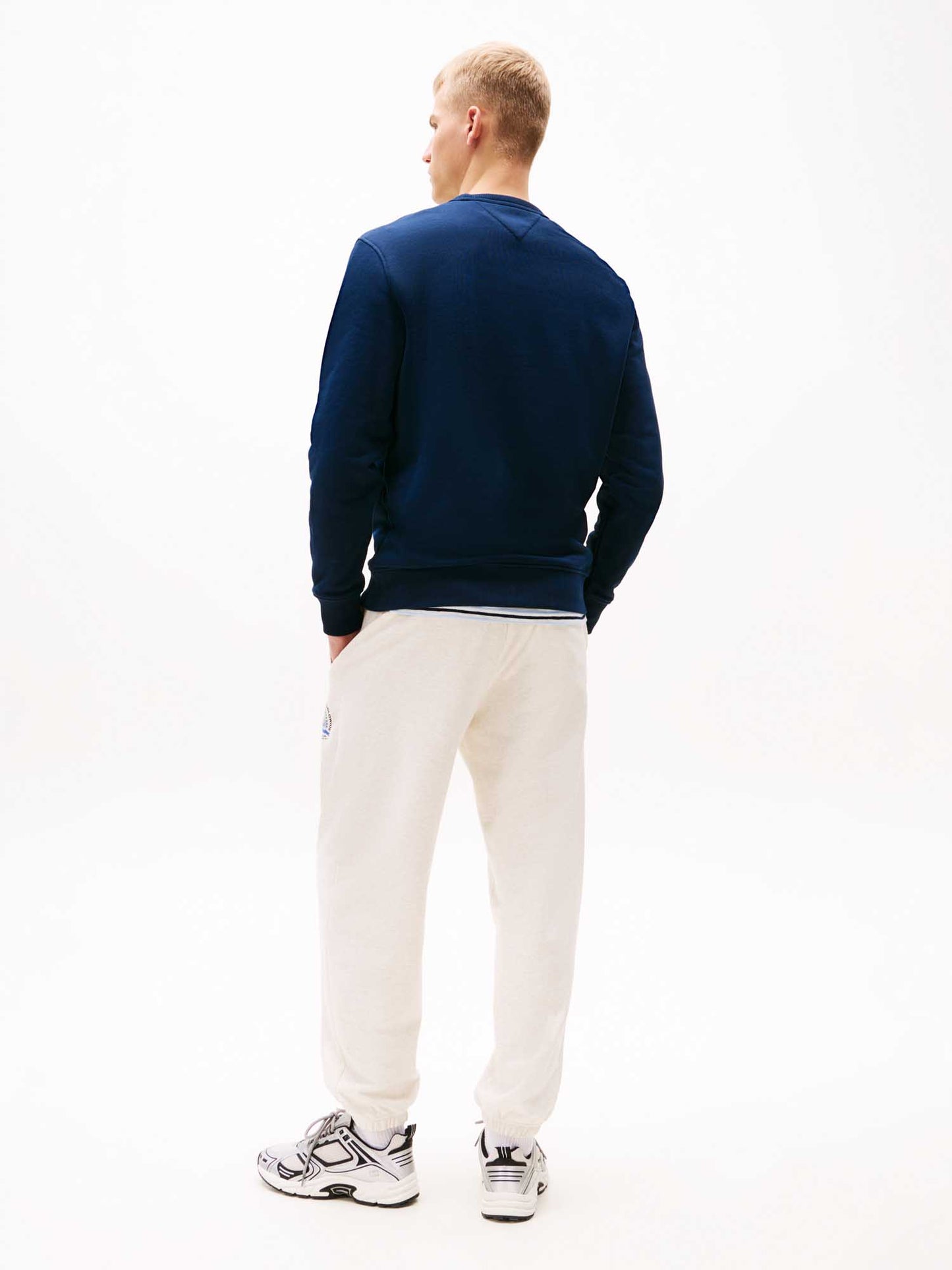 FELPA BADGE TOMMY JEANS UOMO BLU