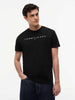 t-shirt-linear-logo-ricamato-tommy-jeans-uomo-nero