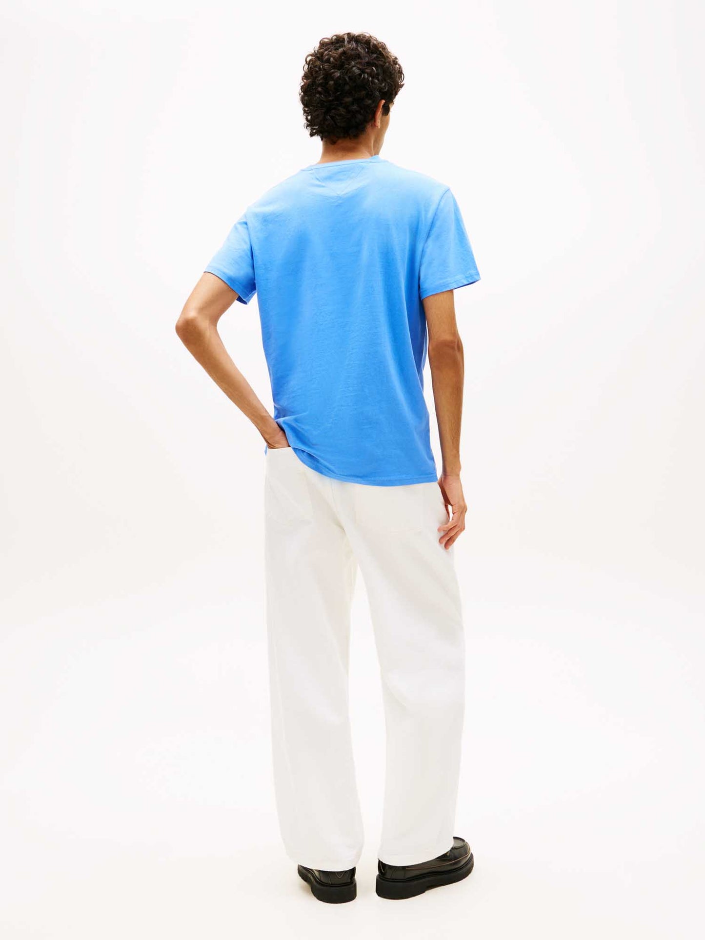 T-shirt girocollo slim fit azzurra Tommy Jeans con logo lineare