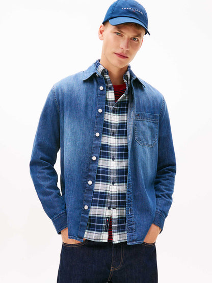 Camicia denim Tommy Jeans da uomo con taschino e vestibilità regular