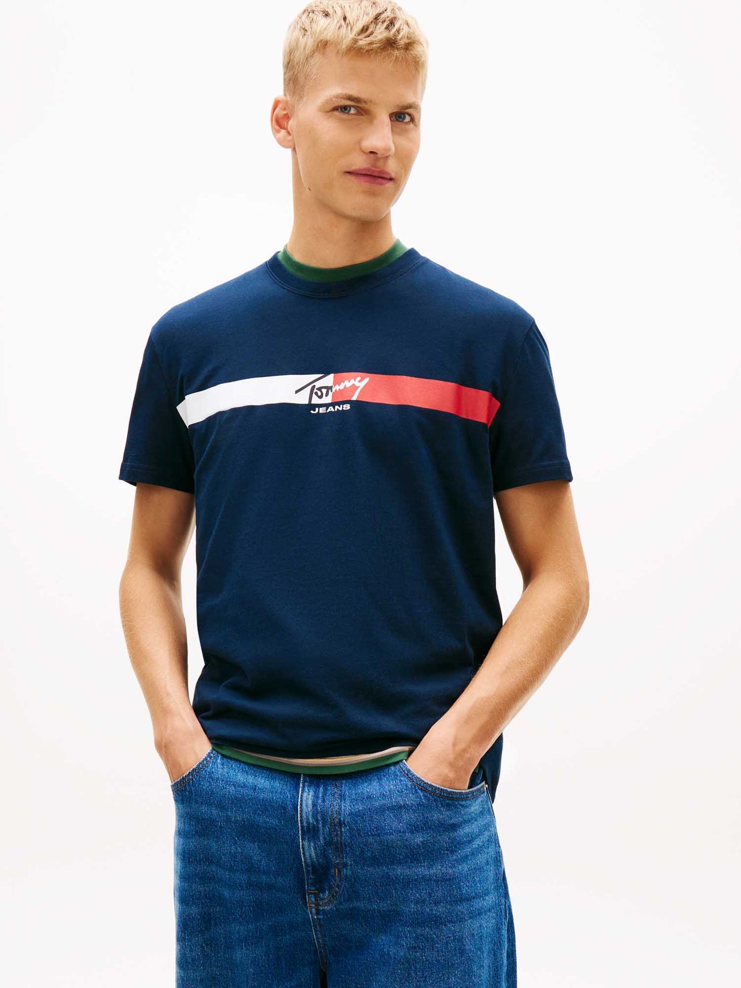 T-shirt blu Tommy Jeans con logo stampato da uomo