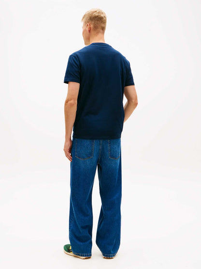 T-shirt blu Tommy Jeans con logo stampato da uomo