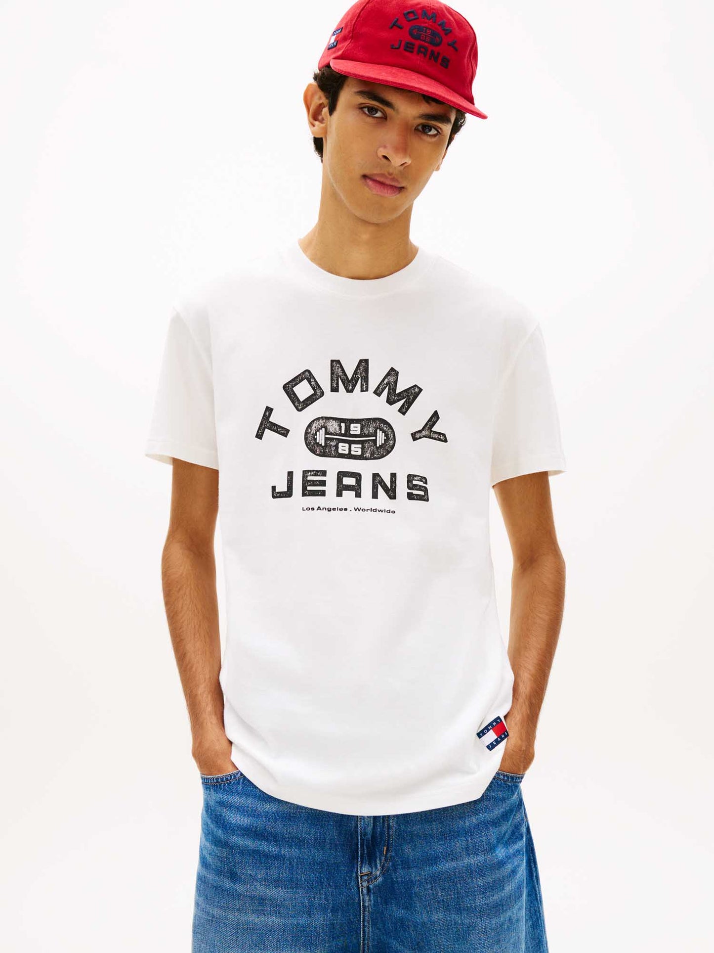 T-shirt bianca uomo Tommy Jeans con grafica workout e stile casual