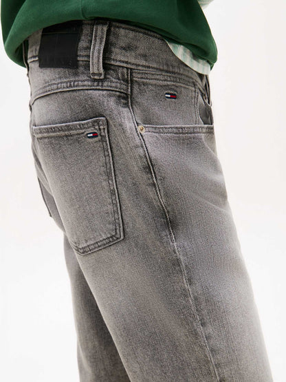 Shorts in denim grigio Tommy Jeans Ronnie slim fit da uomo