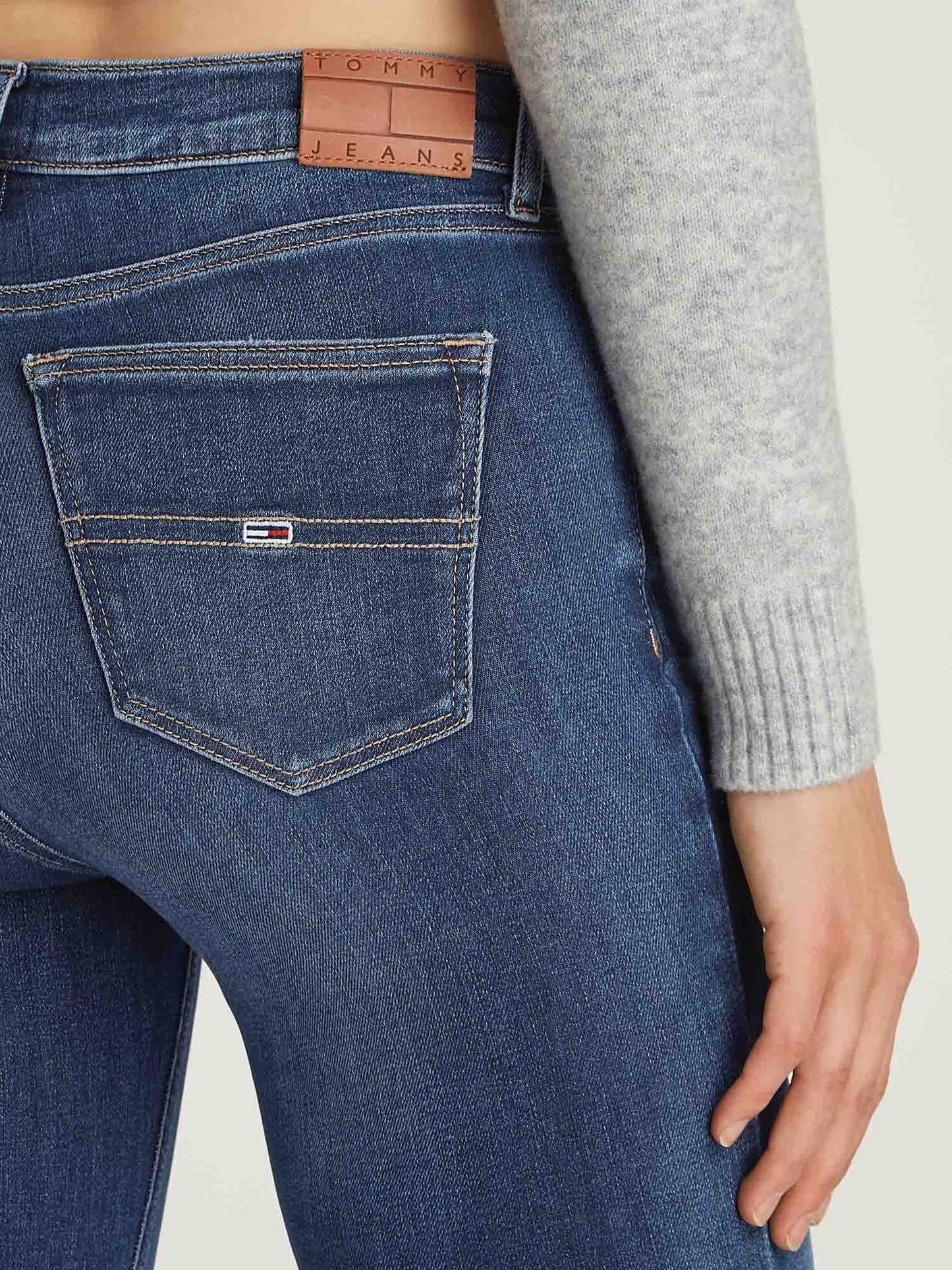 DENIM NORA SKINNY TOMMY JEANS DONNA JEANS SCURO