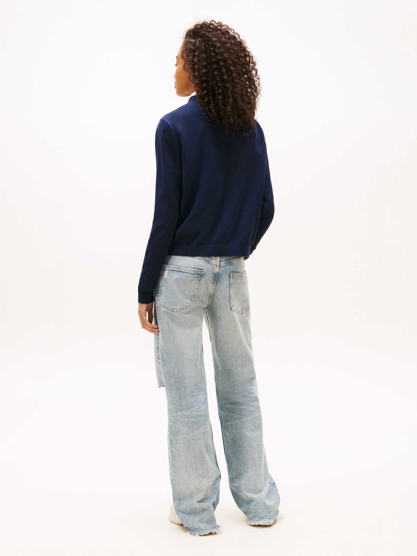 Pullover leggero blu Tommy Jeans da donna con bandierina ricamata