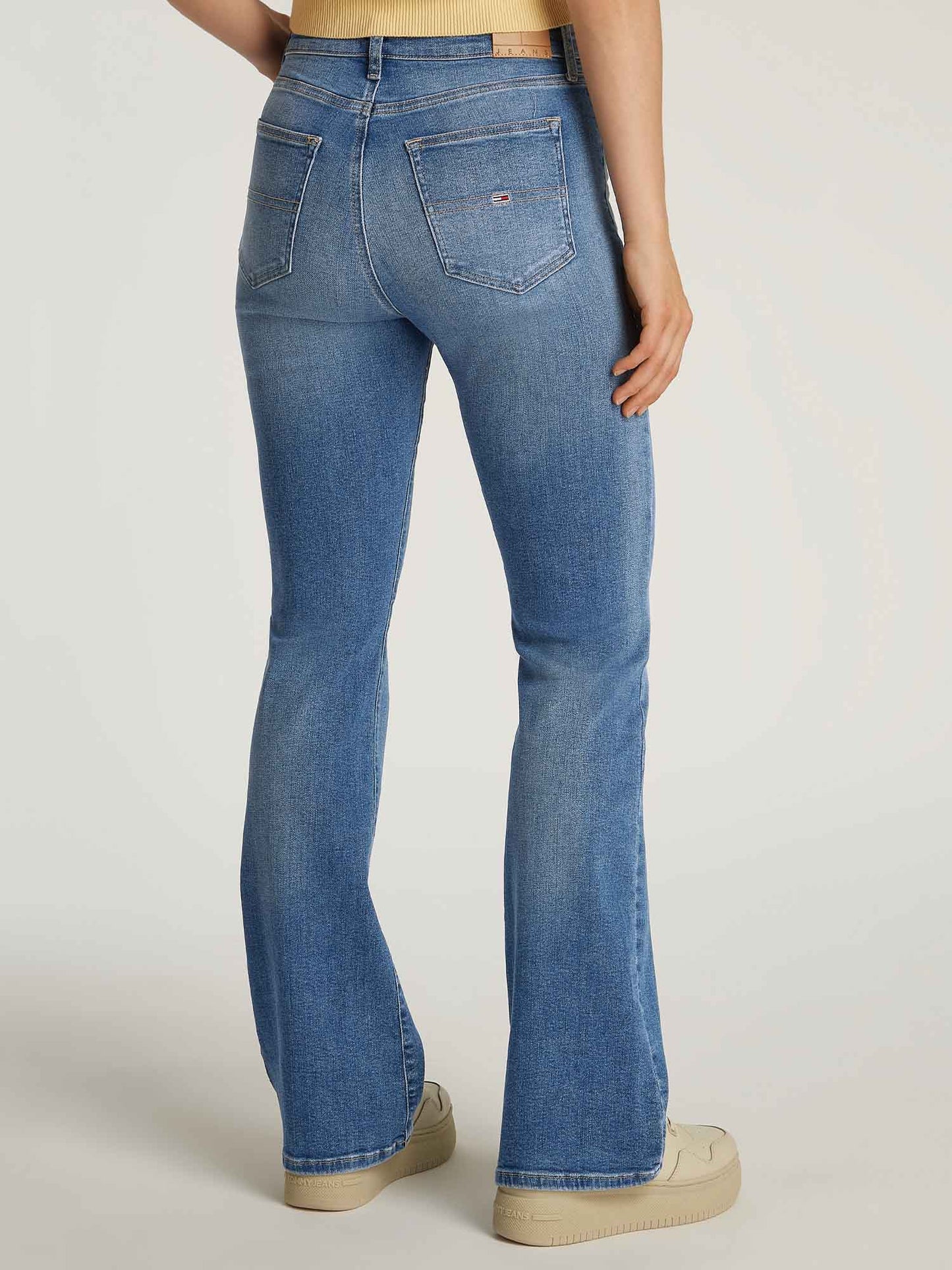 DENIM SYLVIA HIGH FLARE TOMMY JEANS DONNA JEANS
