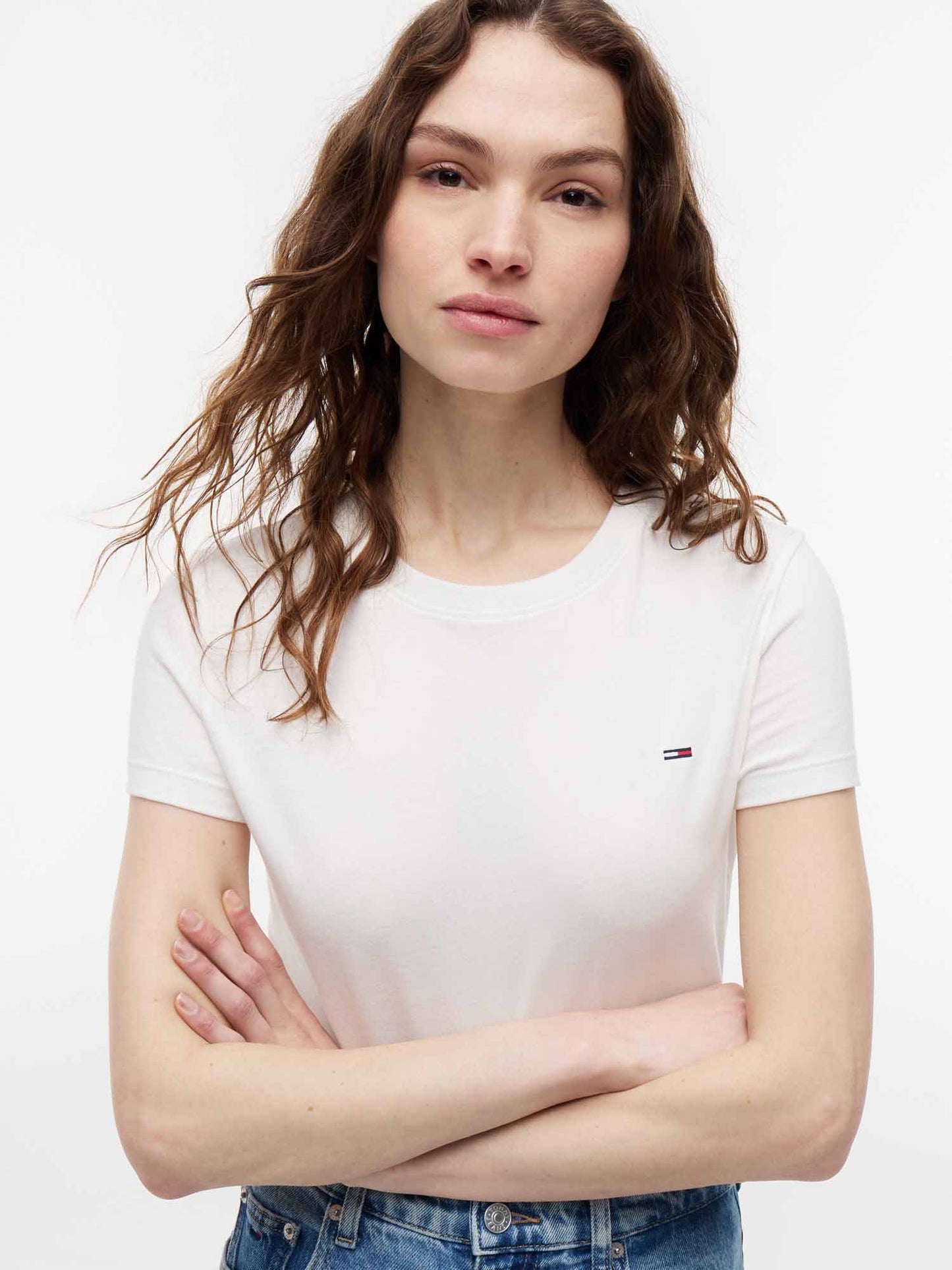 T-SHIRT SLIM C-NECK TOMMY JEANS DONNA ECRU'