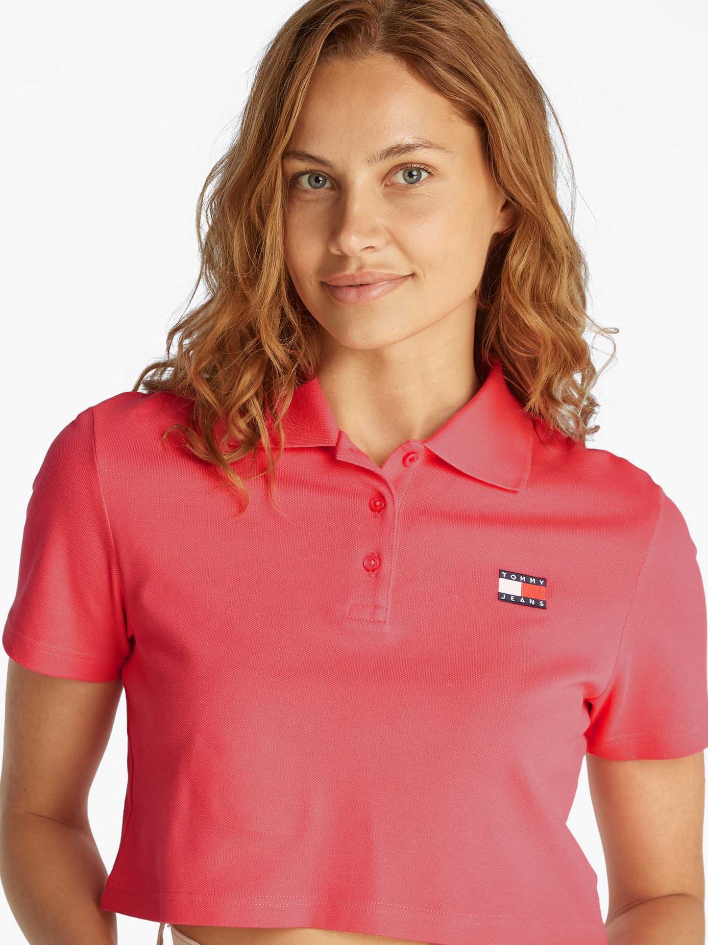 POLO CROPPED BADGE TOMMY JEANS DONNA CORALLO