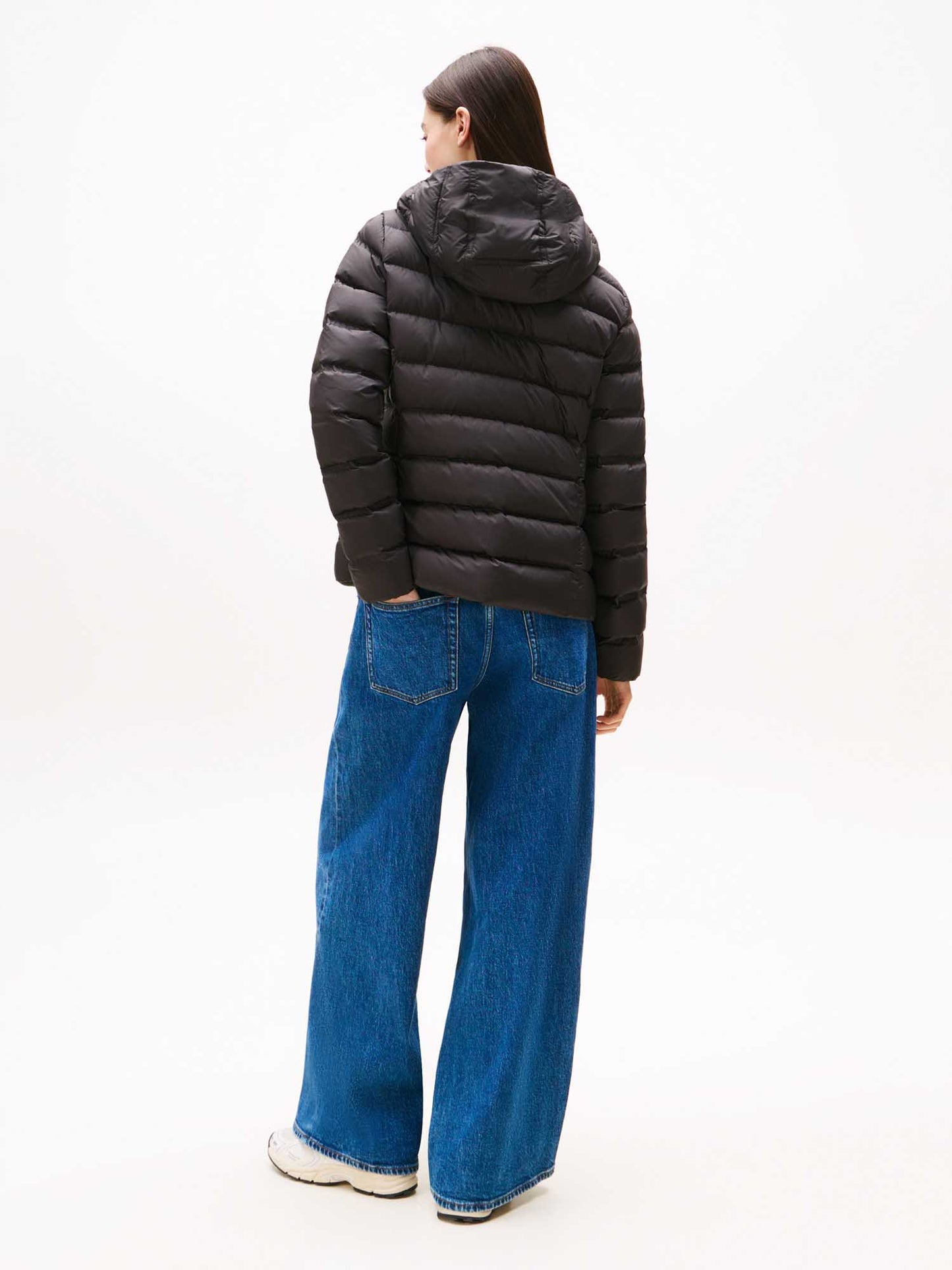 PIUMINO CON CAPPUCCIO SLIM FIT TOMMY JEANS DA DONNA NERO