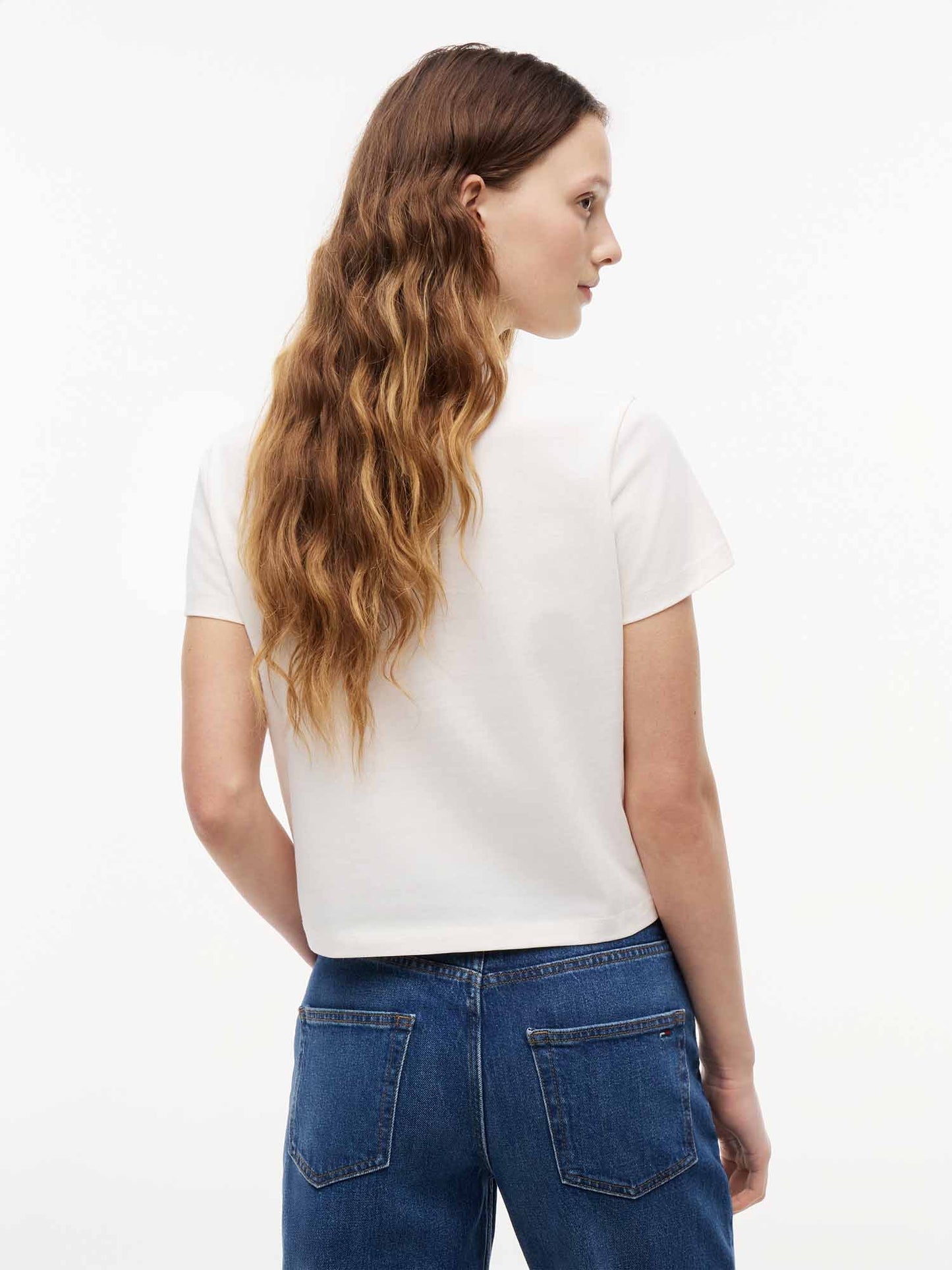 Tommy Hilfiger Tommy Jeans Flag Tee, t-shirt da donna bianca