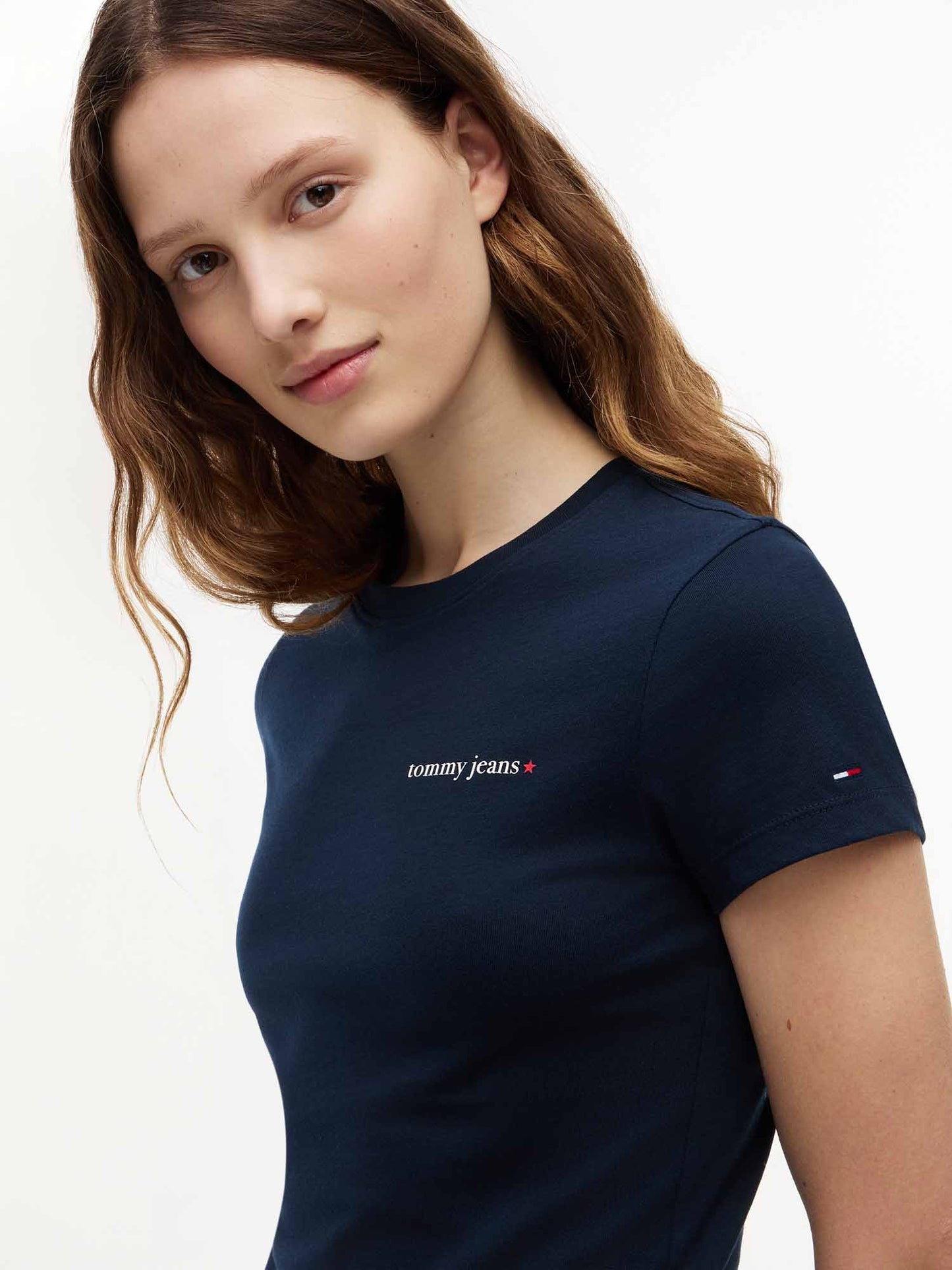 Tommy Hilfiger Tommy Jeans Essential, t-shirt maniche corte da donna nera