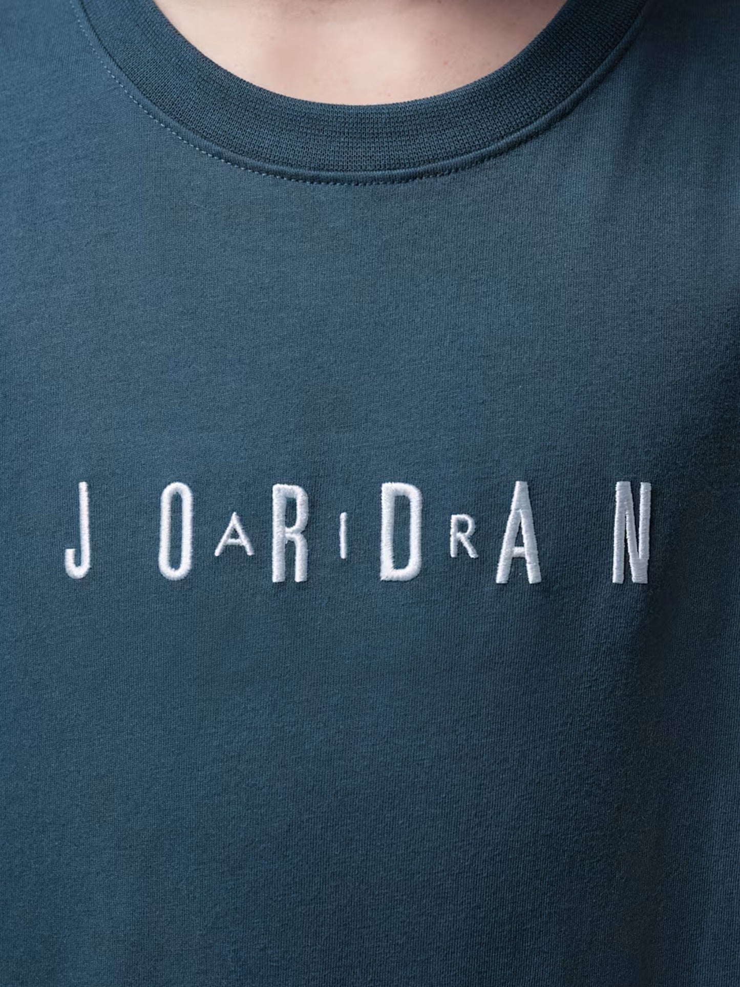 T-shirt Jordan unisex bambino con logo ricamato blu