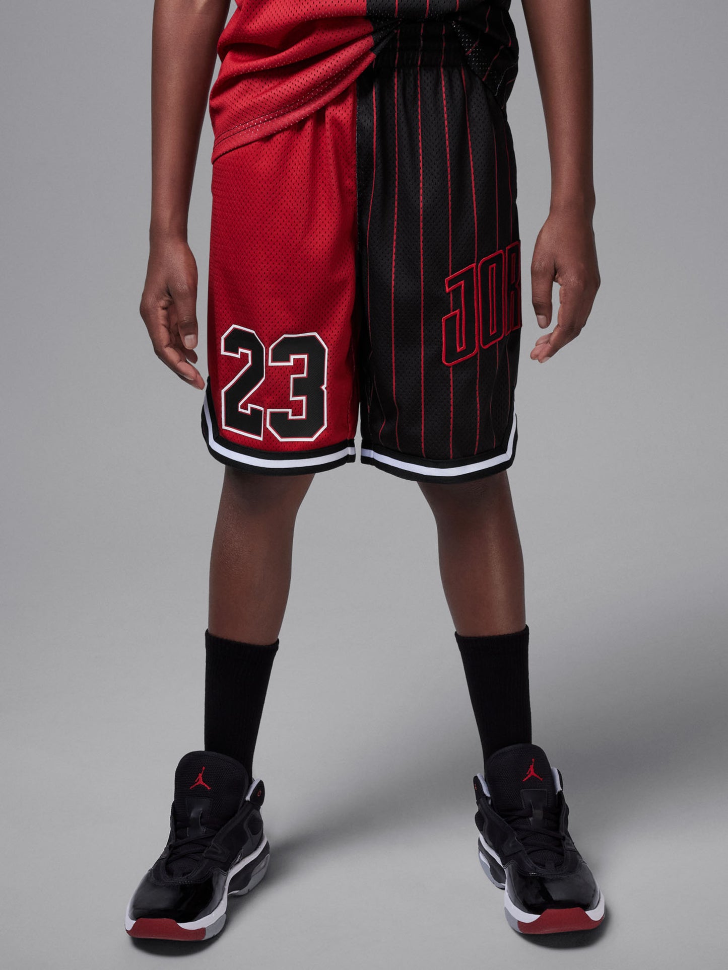 SHORT LOGATO JORDAN DA BAMBINO ROSSO NERO