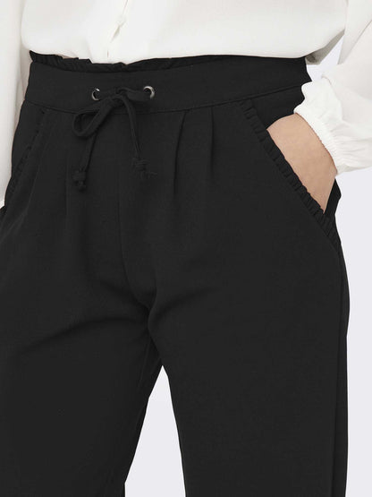 Pantaloni neri da donna Jacqueline de Yong dal taglio moderno e casual