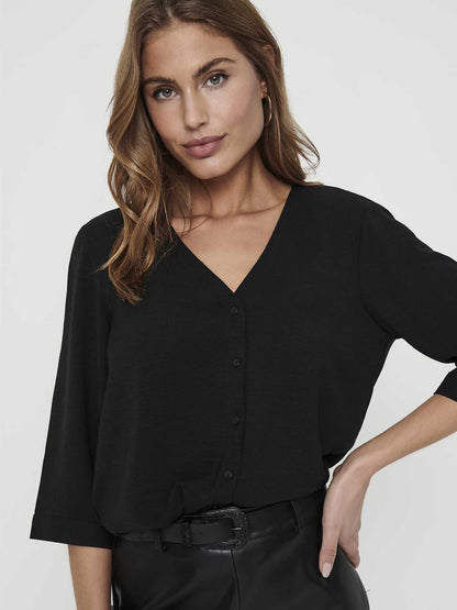 Camicia nera da donna Jacqueline de Yong dal design moderno e versatile
