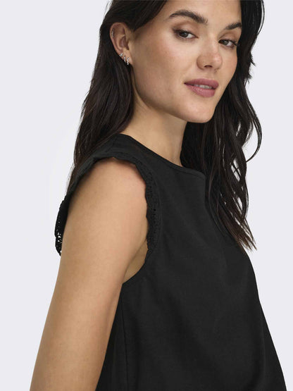 Jacqueline de Yong Salva, t-shirt donna maniche corte nera casual