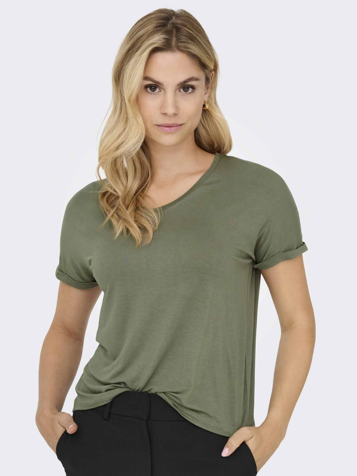 T-shirt verde a maniche corte Jaqueline de Yong da donna