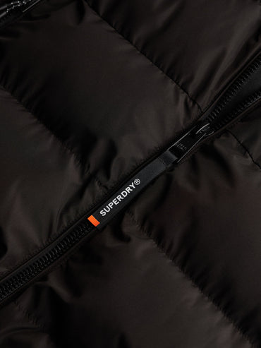 GIUBBINO SPORT CON CAPPUCCIO SUPERDRY DA UOMO NERO