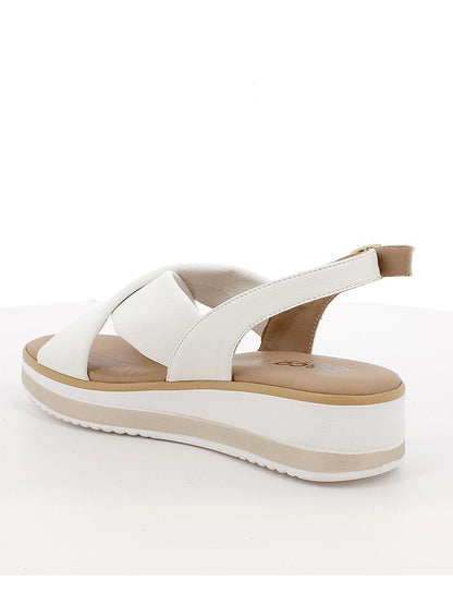 Sandalo Patricia IGI&CO con zeppa bianco da donna, elegante e casual
