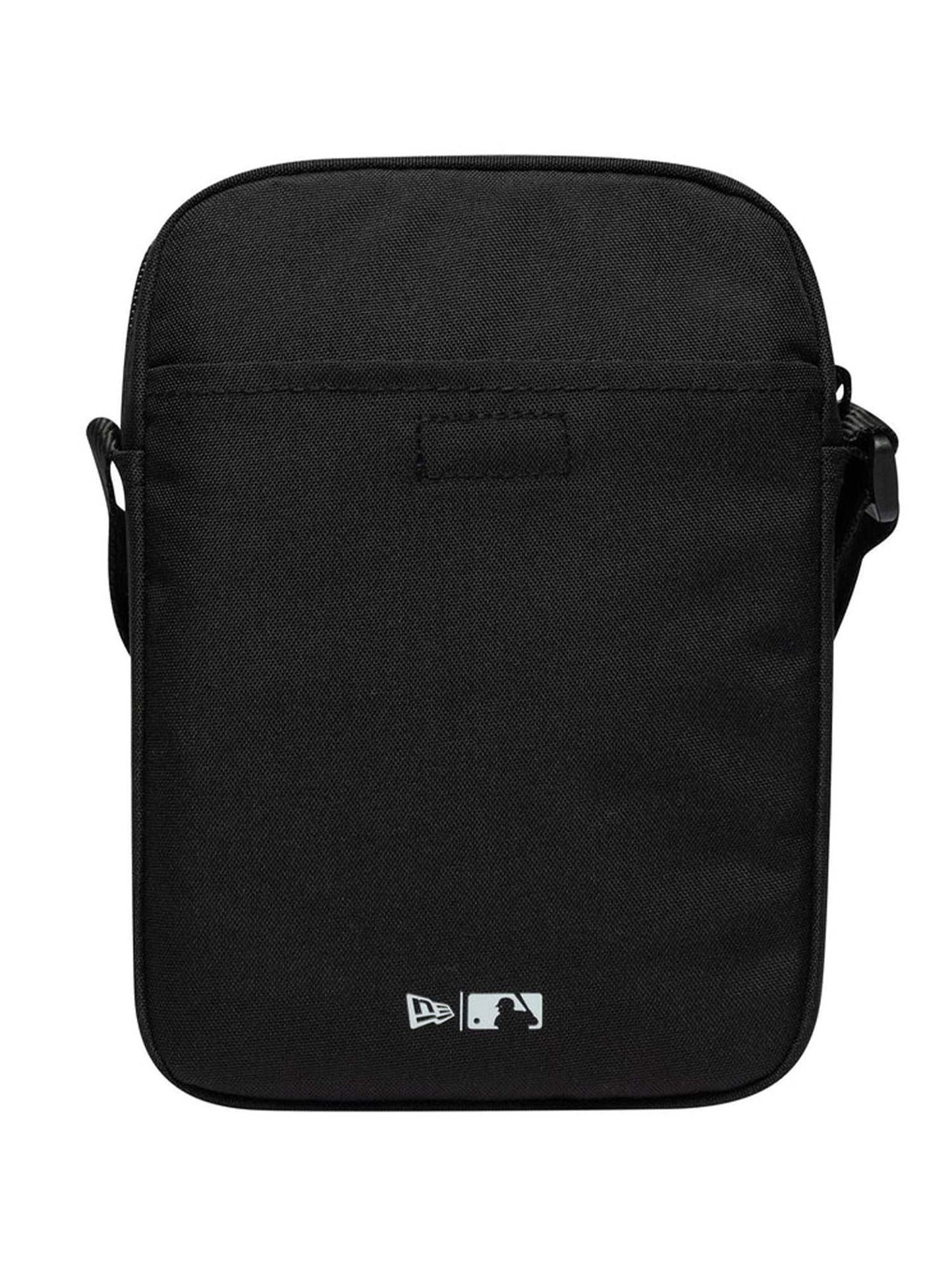 TRACOLLA CON LOGO NEW ERA UNISEX NERO