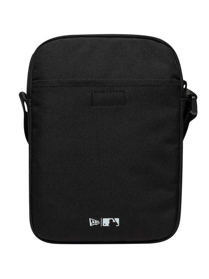 TRACOLLA CON LOGO NEW ERA UNISEX NERO