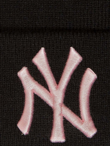 CAPPELLO ESSENTIAL NEW ERA DA DONNA NERO ROSA