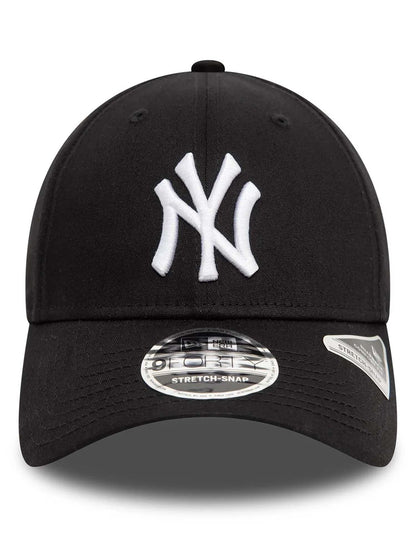 CAPPELLO CON VISIERA NEW ERA UNISEX NERO-BIANCO