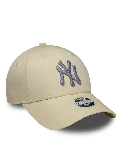 Cappello 9FORTY New York Yankees beige da donna con logo metallizzato