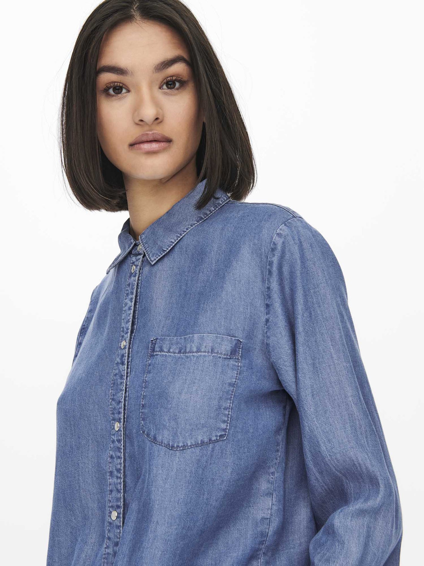 Camicia donna Jacqueline de Yong in denim dal look casual