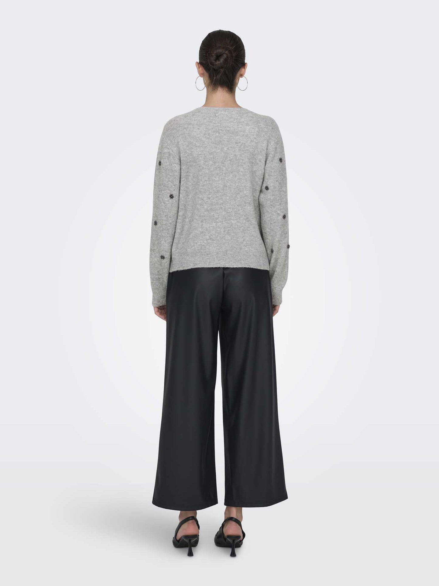 PULLOVER CON PERLE JACQUELINE DE YONG DA RAGAZZA GRIGIO