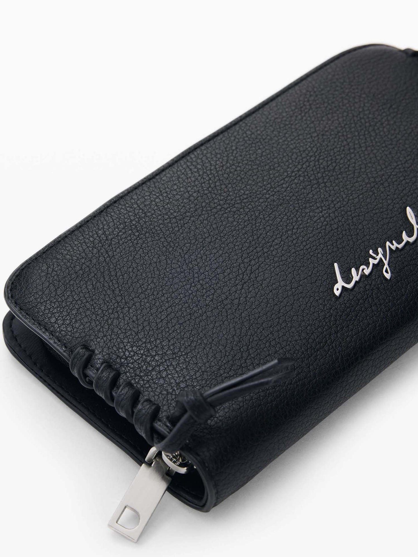 Portafoglio da donna adulto Desigual nero dallo stile unico