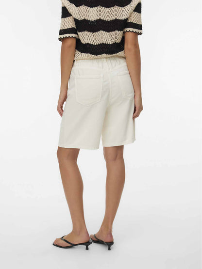 Shorts donna Vero Moda Villa in beige per la Primavera-Estate