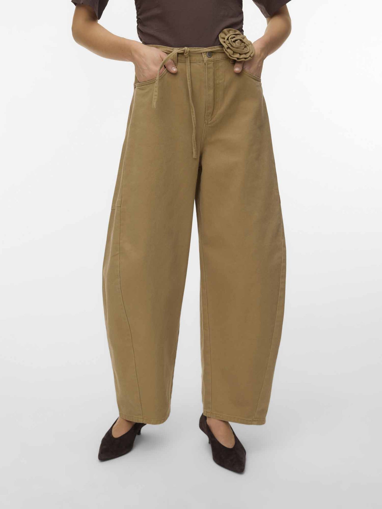 Jeans Kaitlin Wide Fit da donna in cotone marrone per look casual