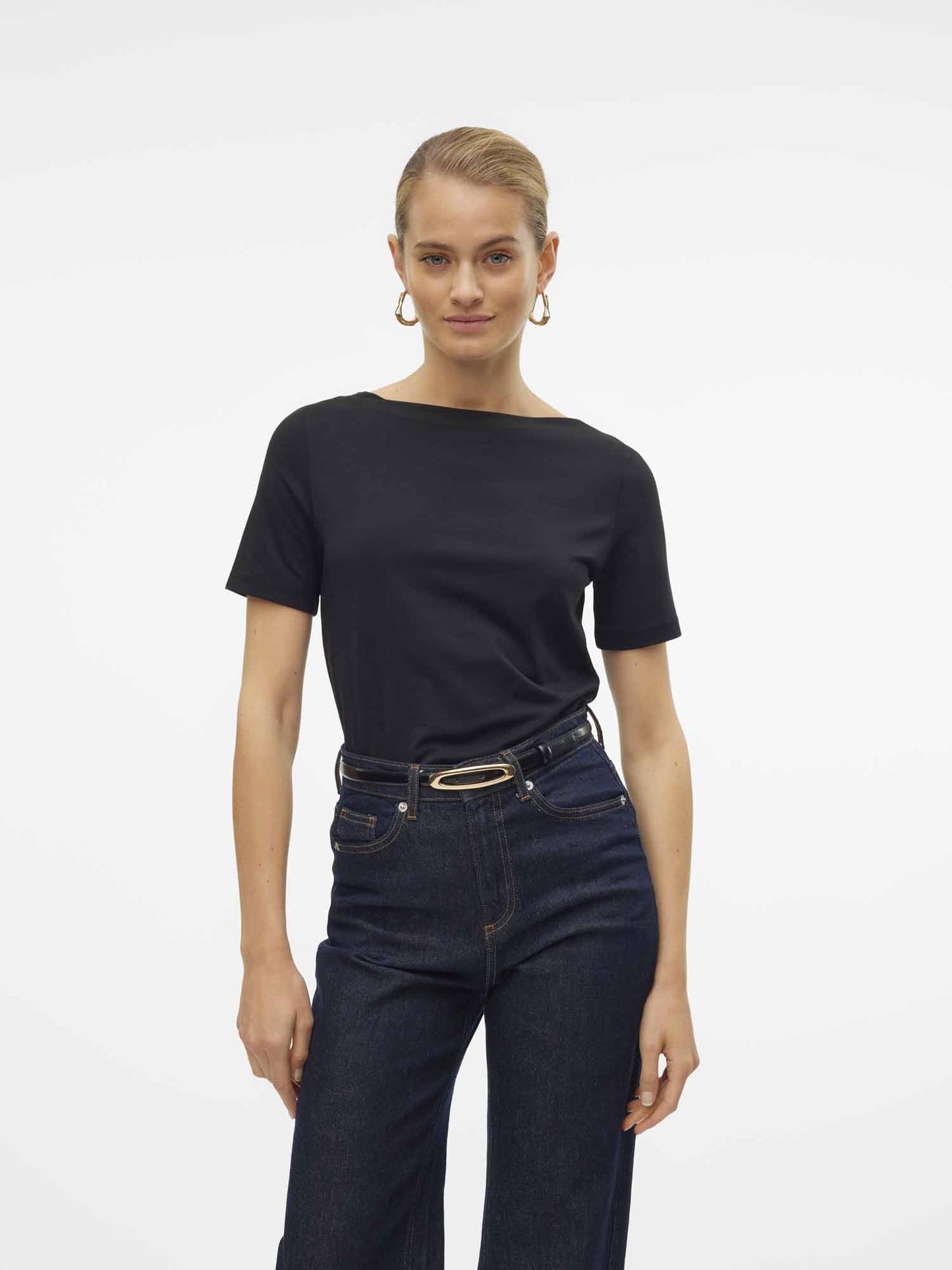Vero Moda VMPANDA, t-shirt nera da donna con scollo a barca