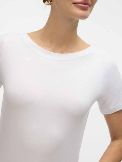 T-shirt Vero Moda VMPANDA da donna bianca con scollo a barca