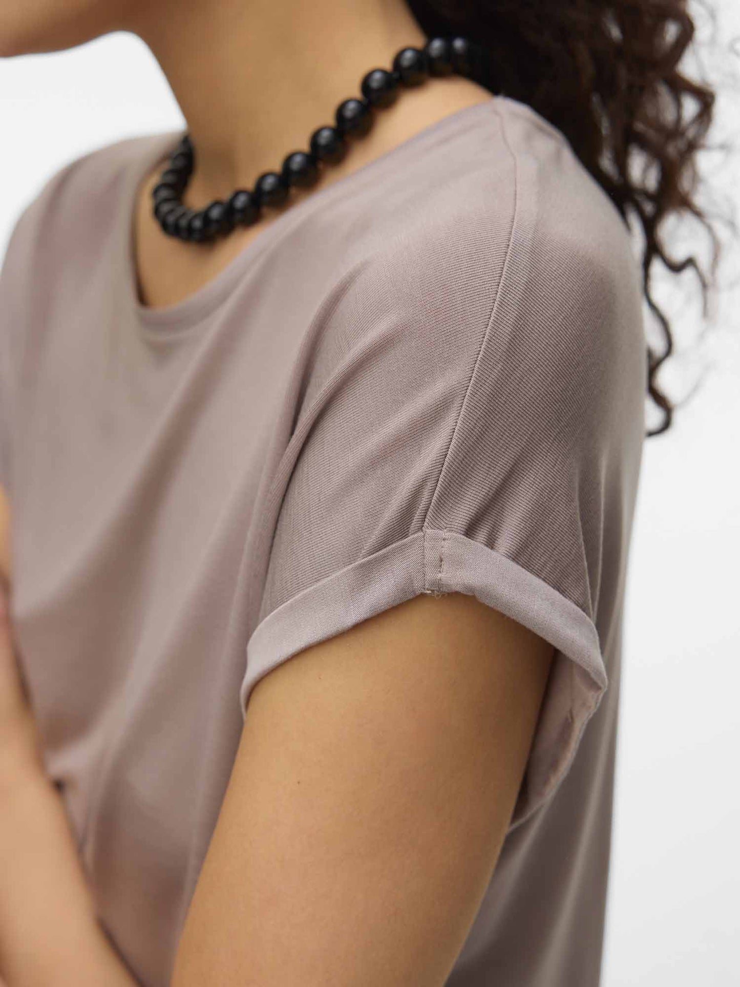 T-shirt unisex adulto Vero Moda con maniche corte e scollo girocollo moon