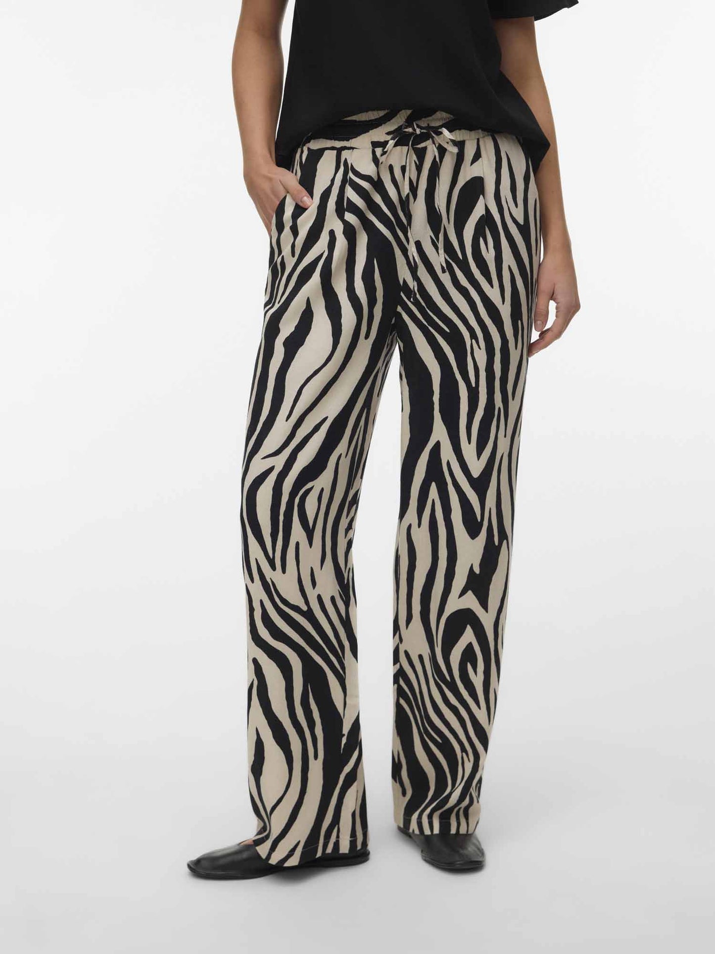 Pantaloni Vero Moda Jesmilo a vita media con stampa zebra da donna