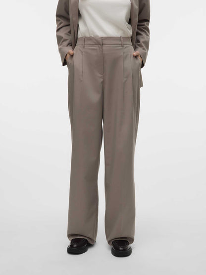 VERO MODA NILA LOOSE - BEIGE