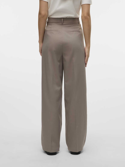 VERO MODA NILA LOOSE - BEIGE