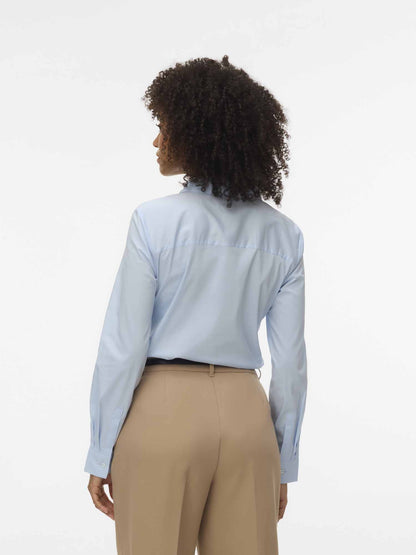 Camicia Sophie di Vero Moda azzurra chiara da donna