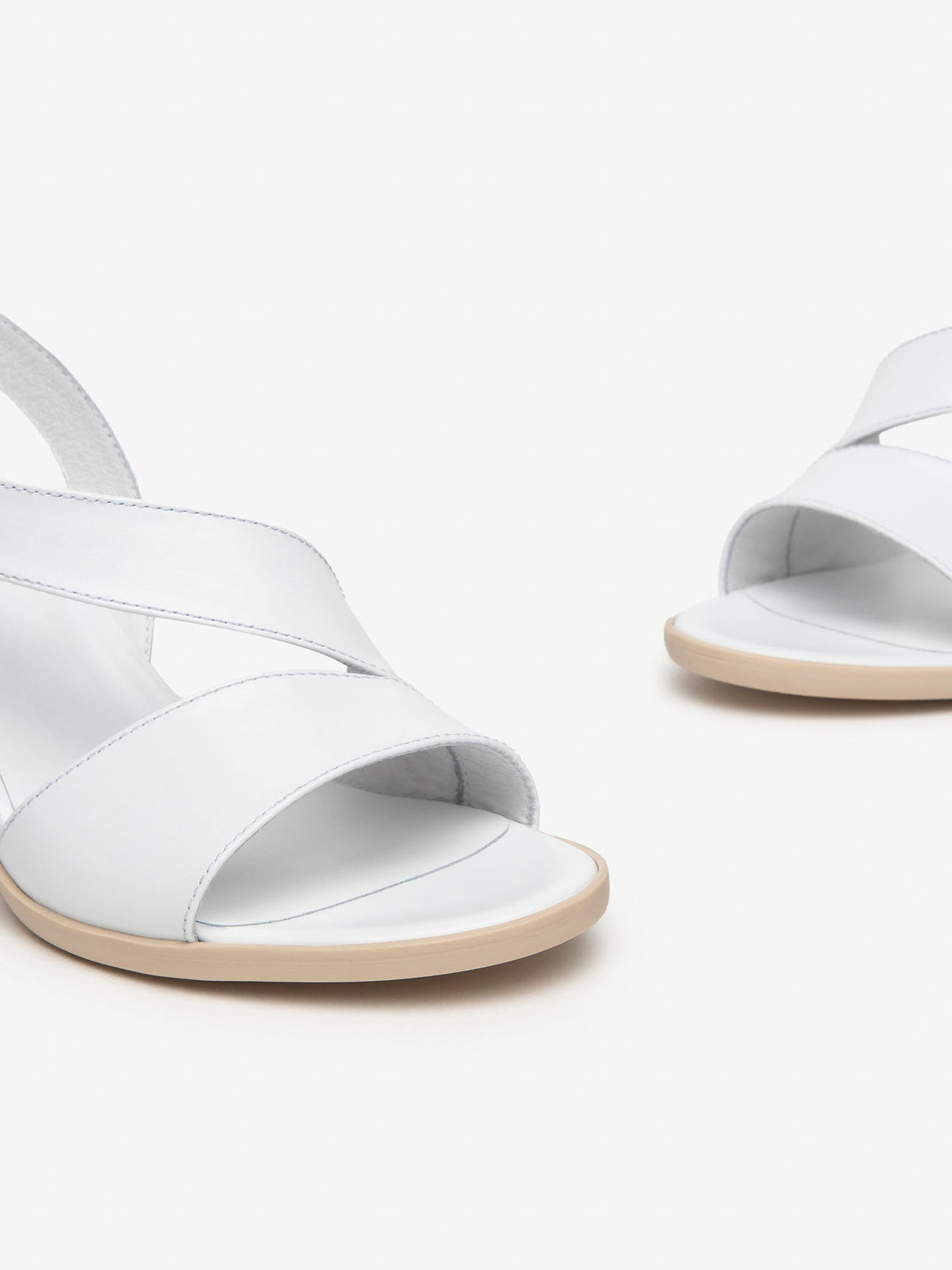 Nero Giardini Aulla, sandali in cuoio bianchi donna