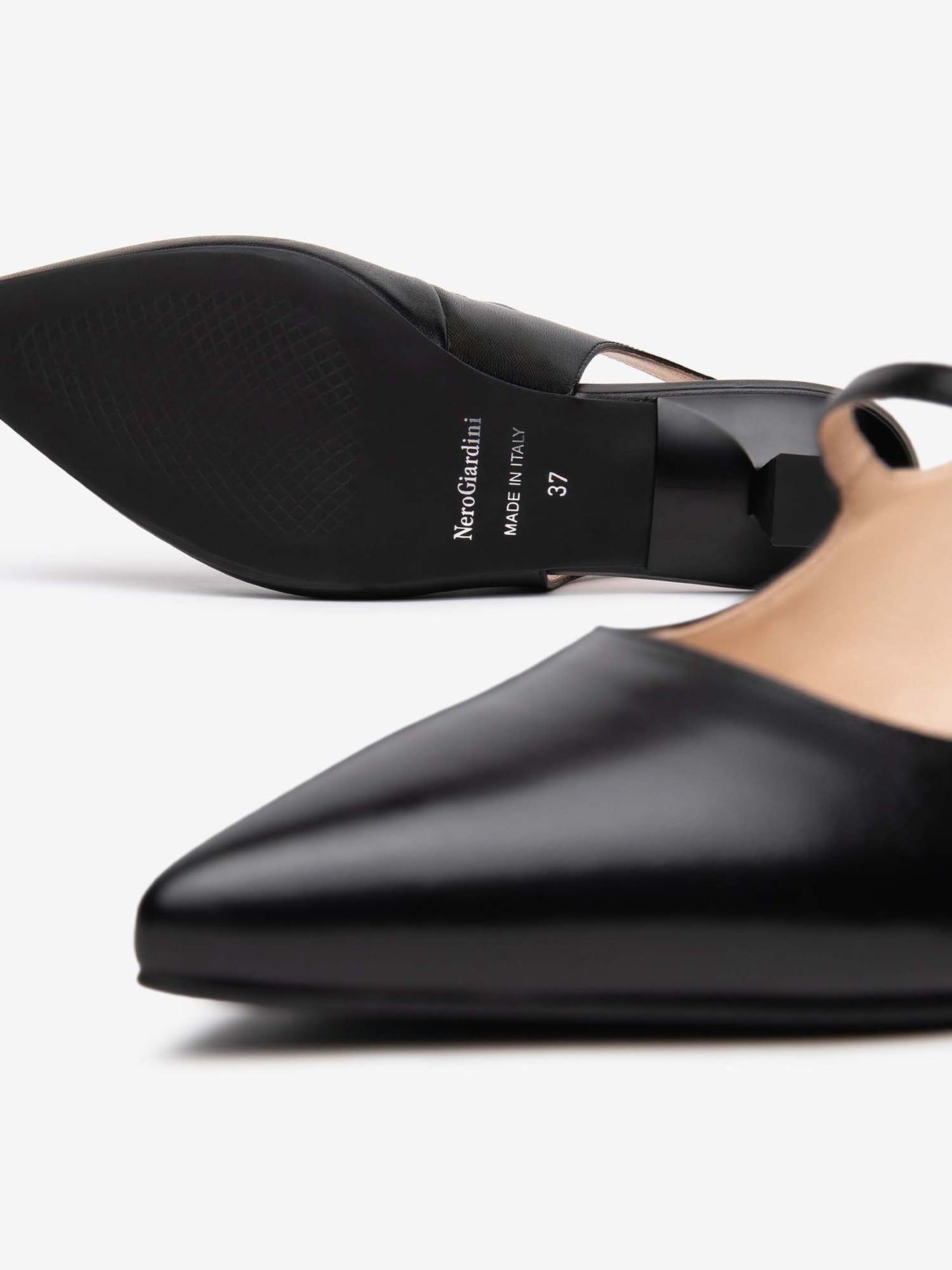 SLINGBACK CON INSERTO ELASTICO E FIBBIA NERO GIARDINI DONNA NERO