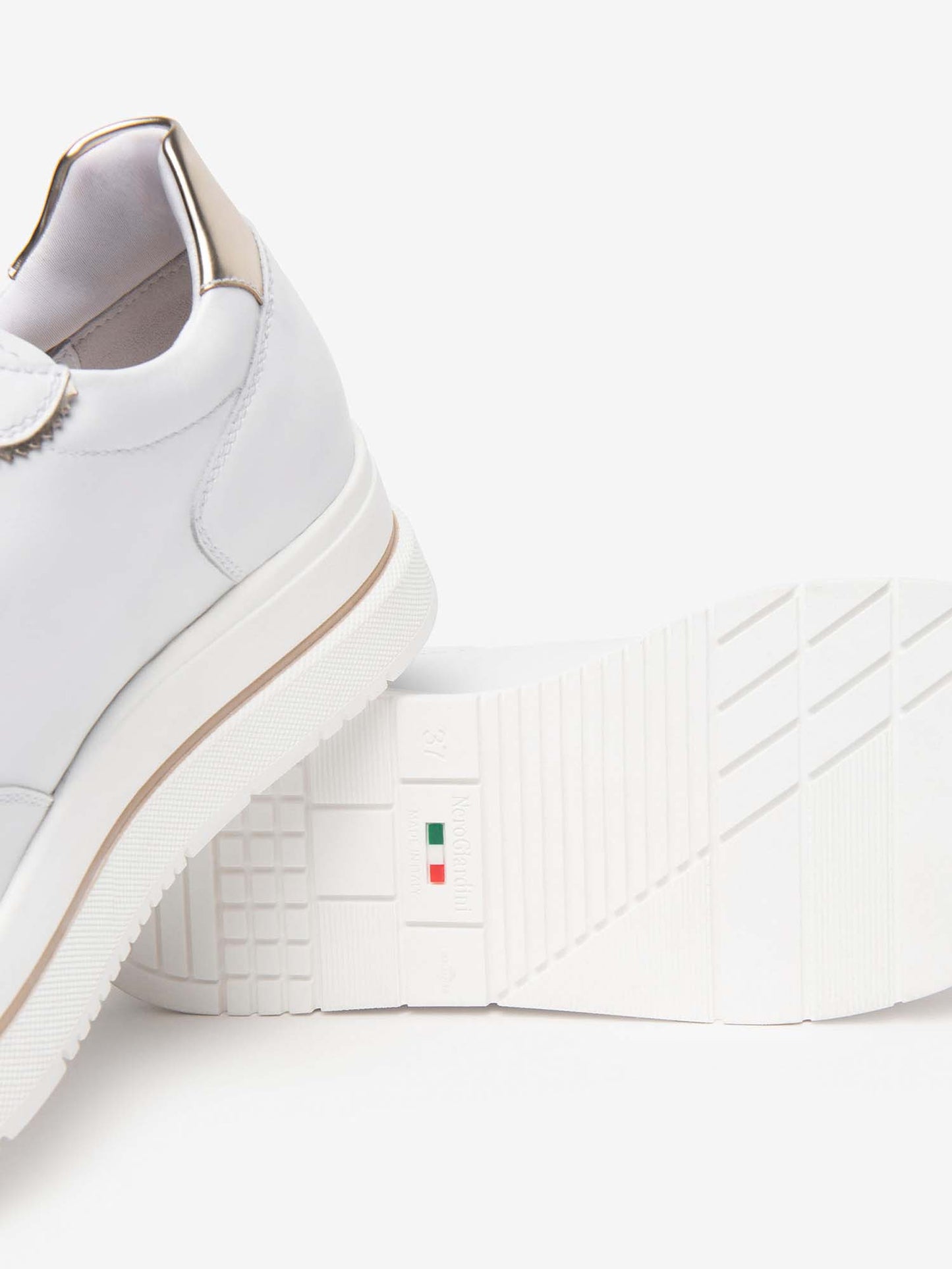 SNEAKERS CON CHARME NERO GIARDINI DONNA BIANCO